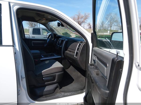 2023 RAM 1500 CLASSIC SLT  4X4 5'7 BOX