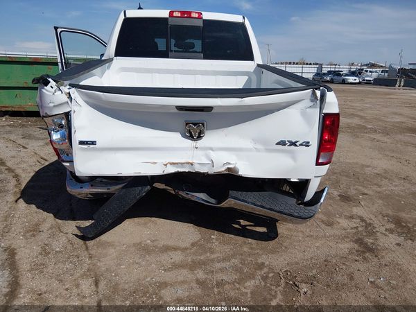 2023 RAM 1500 CLASSIC SLT  4X4 5'7 BOX