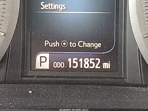 2017 TOYOTA SIENNA — I118