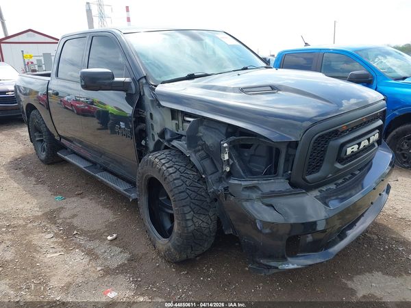 2017 RAM 1500 NIGHT  4X4 5'7 BOX