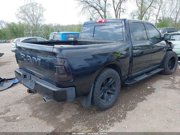 2017 RAM 1500 NIGHT  4X4 5'7 BOX