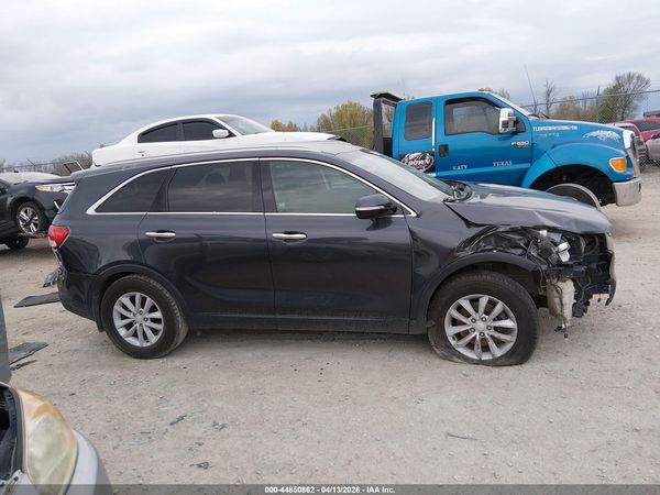 2017 KIA SORENTO 2.4L LX