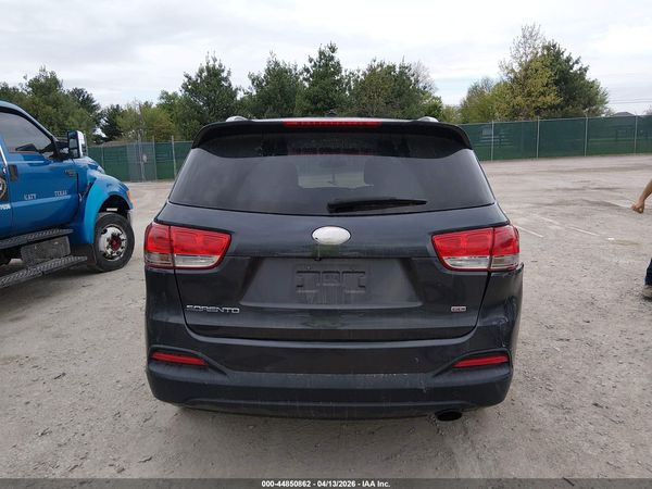2017 KIA SORENTO 2.4L LX