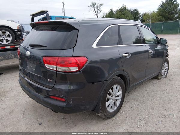 2017 KIA SORENTO 2.4L LX
