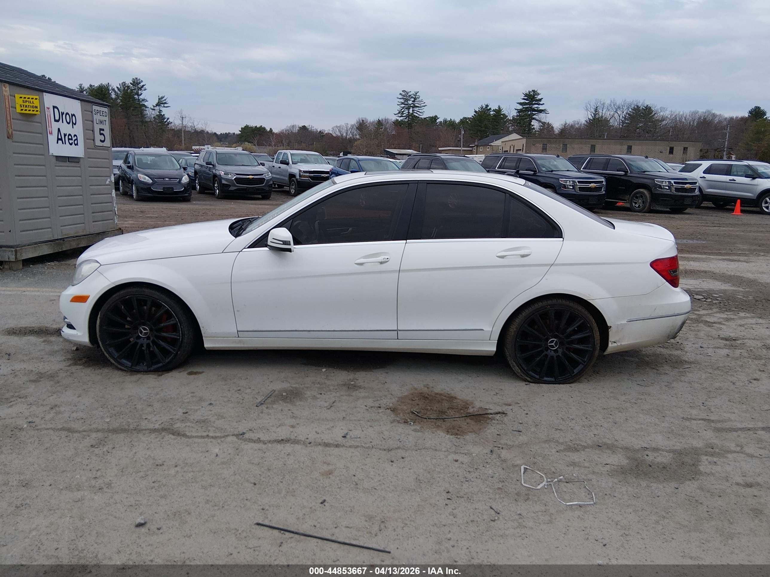2013 MERCEDES-BENZ C 300 LUXURY 4MATIC