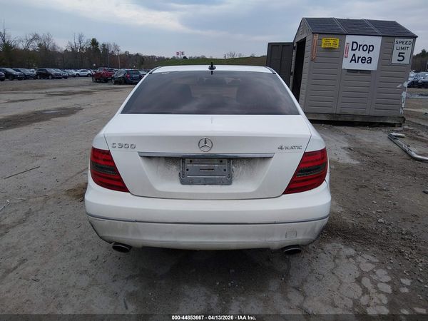 2013 MERCEDES-BENZ C 300 LUXURY 4MATIC