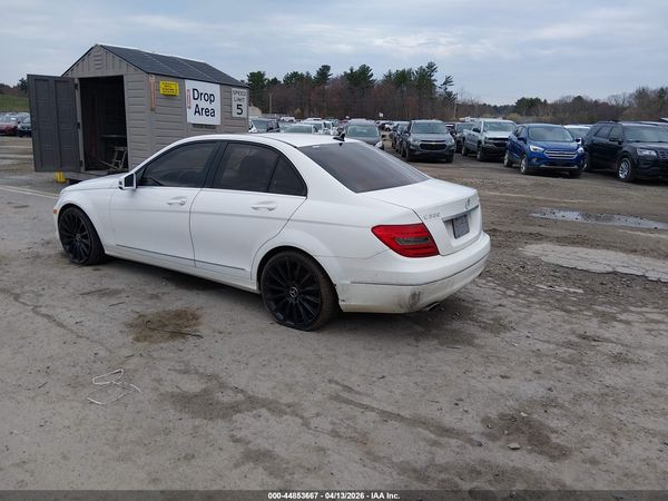 2013 MERCEDES-BENZ C 300 LUXURY 4MATIC