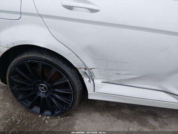 2013 MERCEDES-BENZ C 300 LUXURY 4MATIC