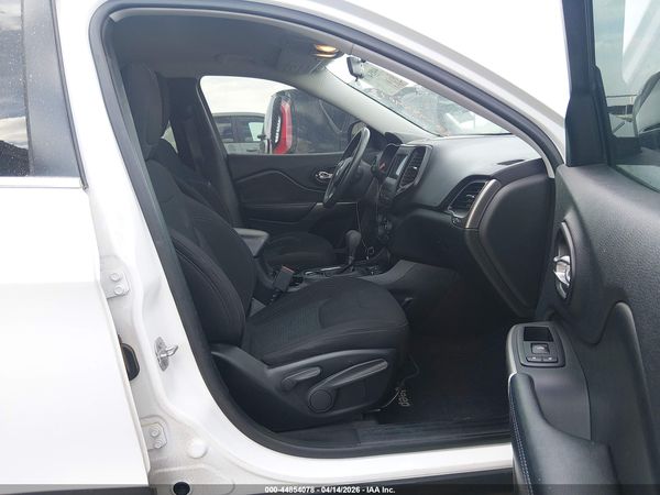 2019 JEEP CHEROKEE LATITUDE FWD