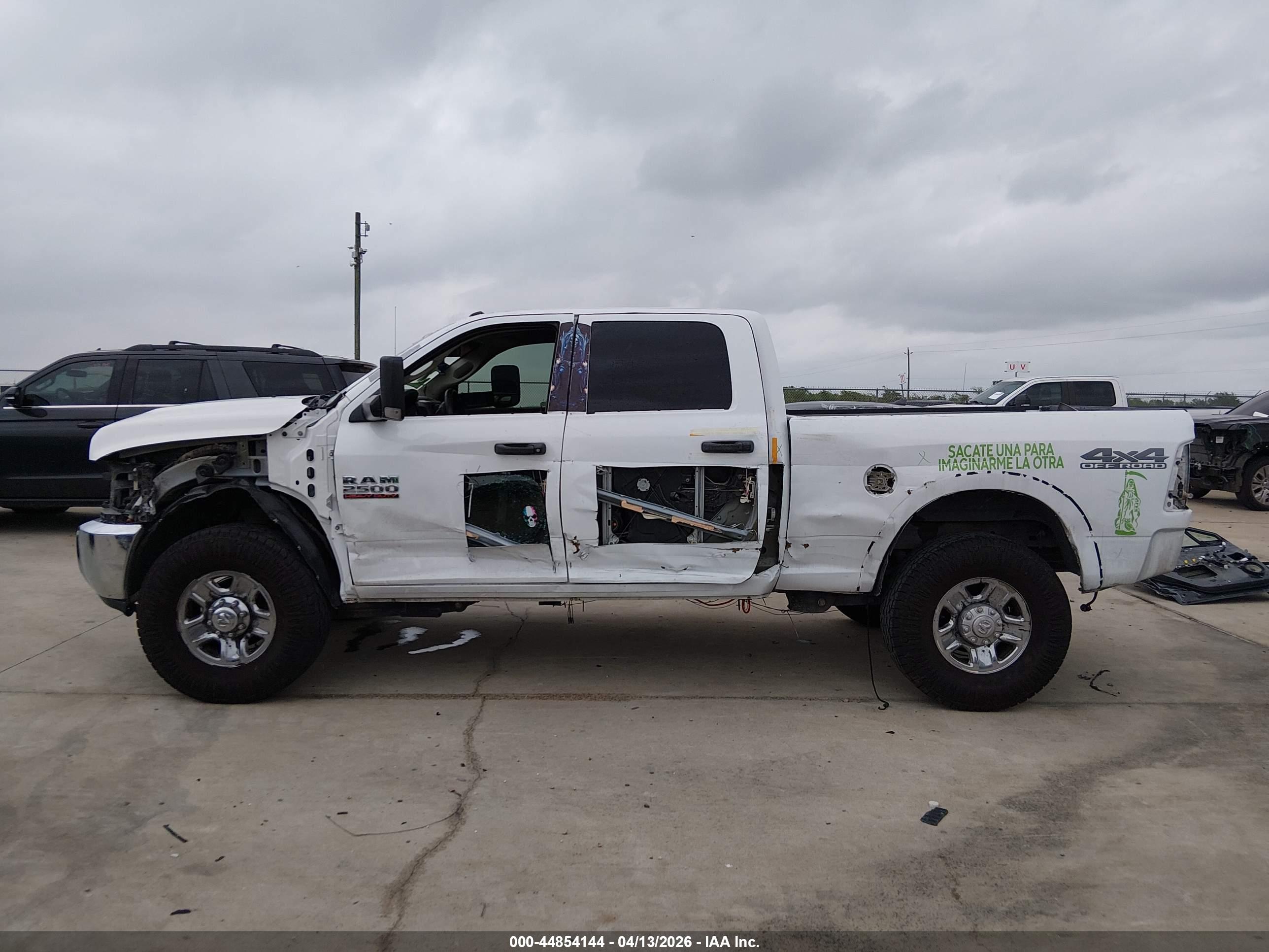 2018 RAM 2500 TRADESMAN  4X4 6'4 BOX
