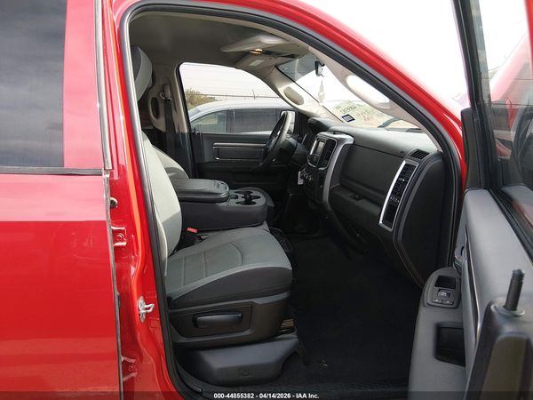 2022 RAM 1500 CLASSIC SLT  4X2 5'7 BOX