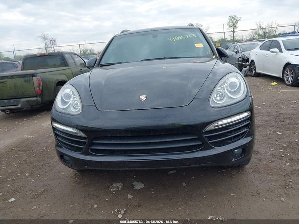 2013 PORSCHE CAYENNE DIESEL