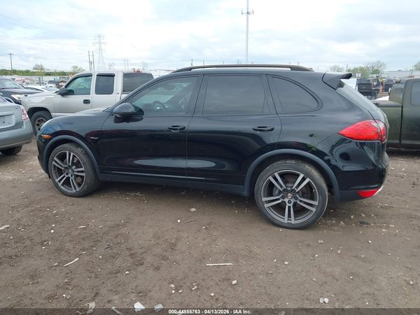 2013 PORSCHE CAYENNE DIESEL