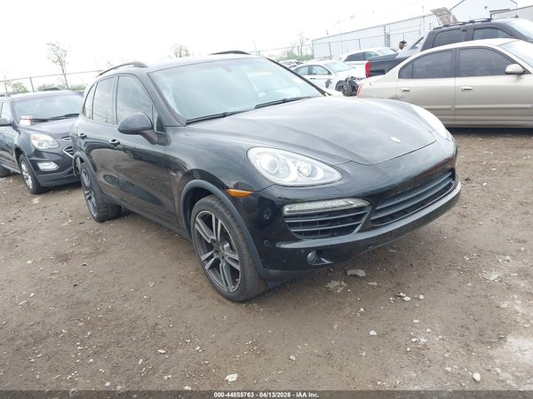 2013 PORSCHE CAYENNE DIESEL
