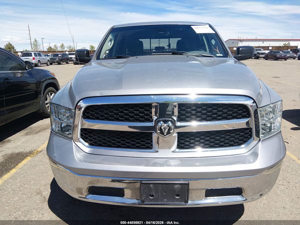 2020 RAM 1500 CLASSIC SLT  4X4 6'4 BOX