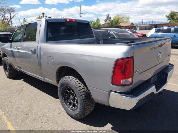 2020 RAM 1500 CLASSIC SLT  4X4 6'4 BOX