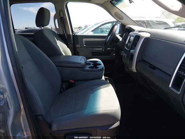 2020 RAM 1500 CLASSIC SLT  4X4 6'4 BOX
