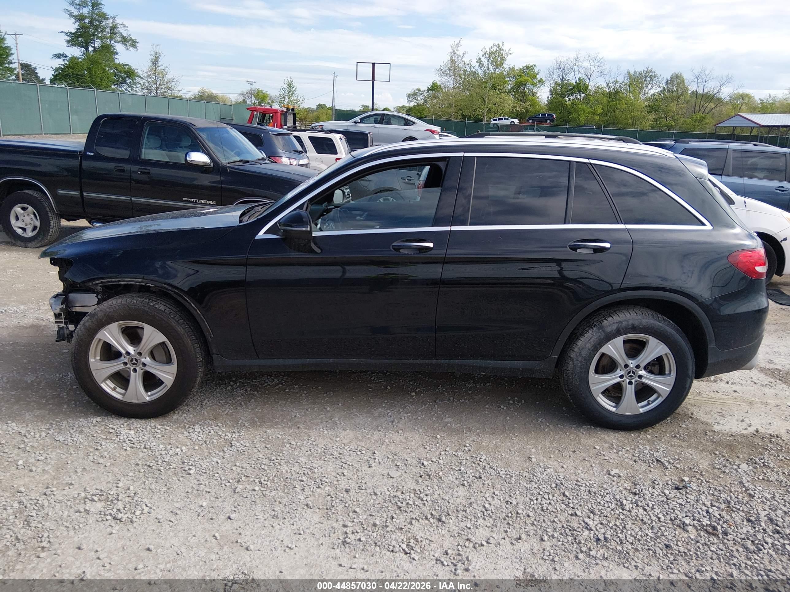 2017 MERCEDES-BENZ GLC 300 4MATIC