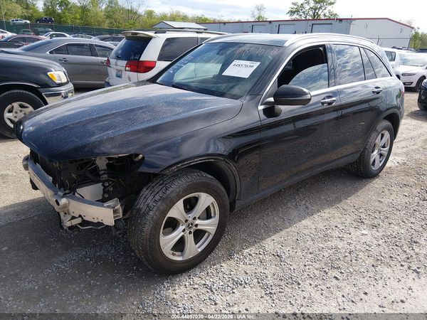 2017 MERCEDES-BENZ GLC 300 4MATIC