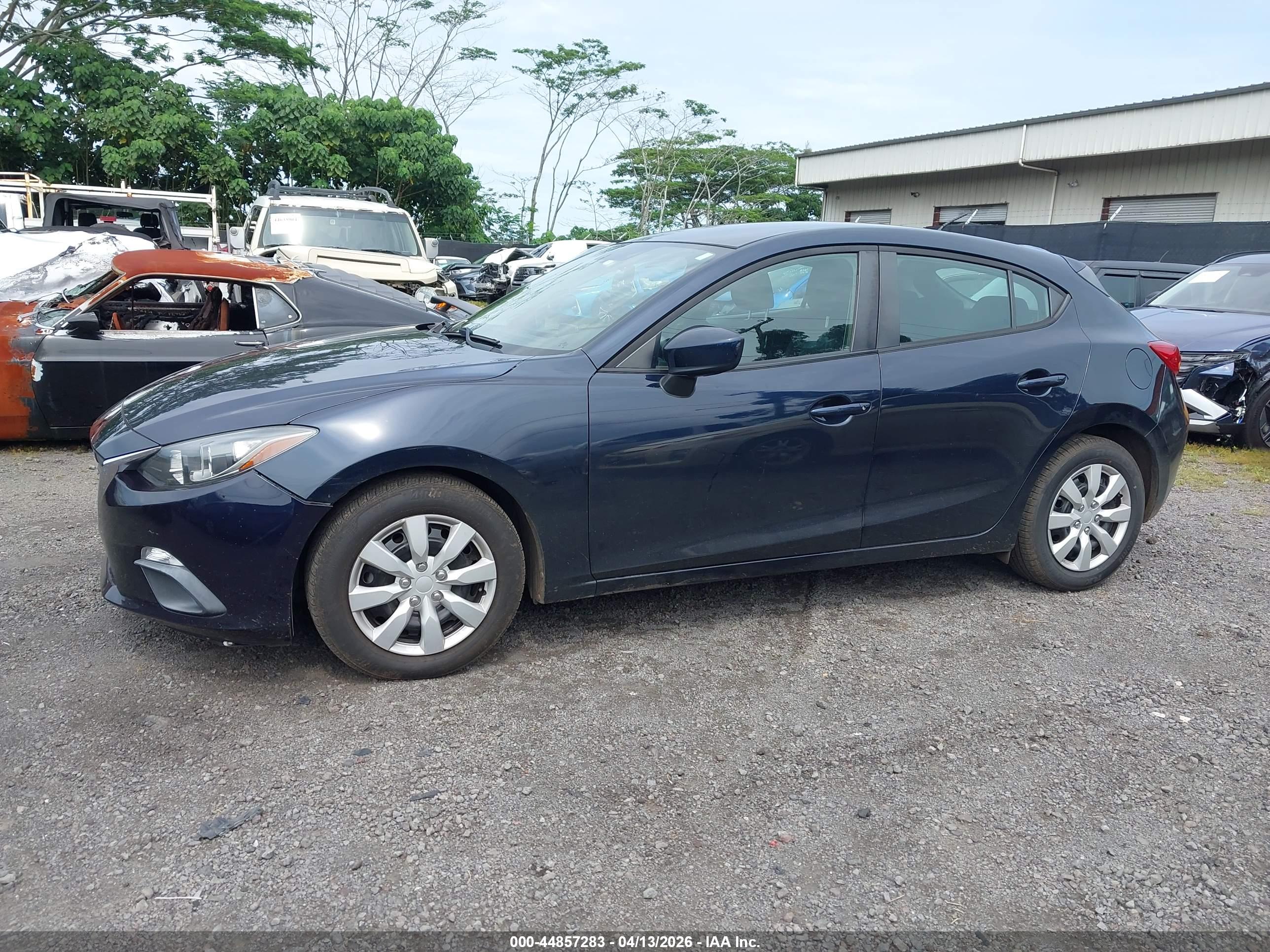 2016 MAZDA MAZDA3 I SPORT