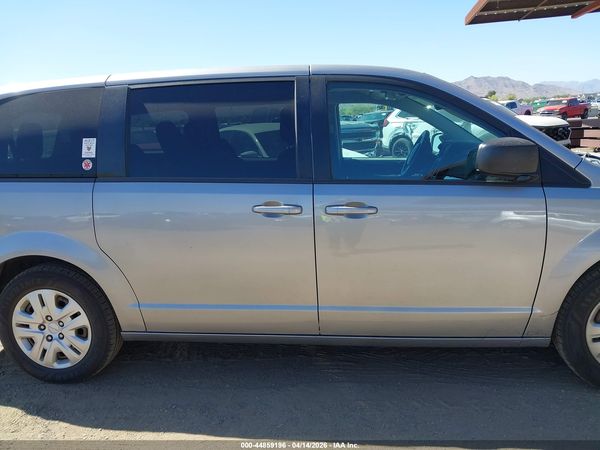 2018 DODGE GRAND CARAVAN SE