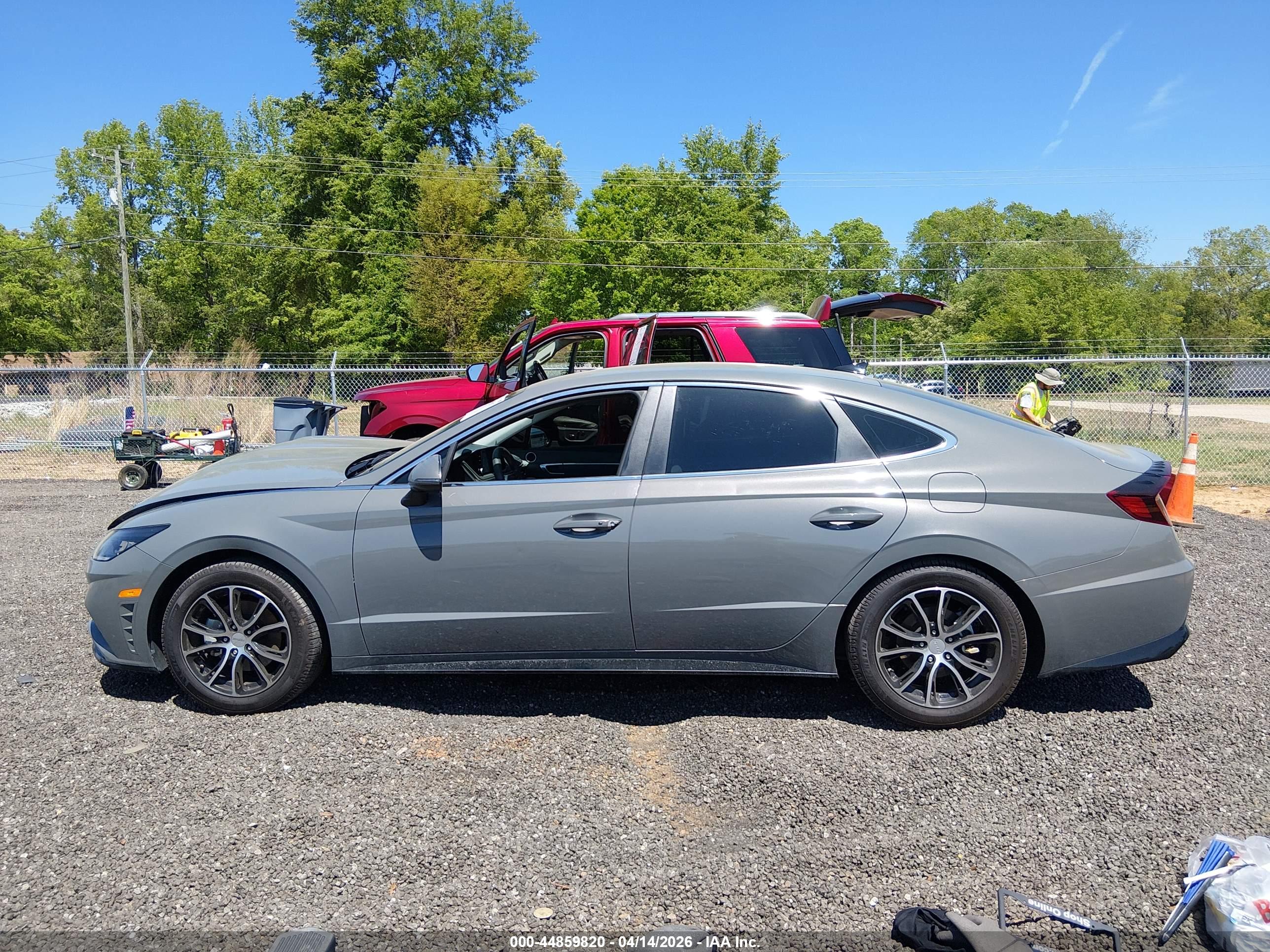 2022 HYUNDAI SONATA SEL