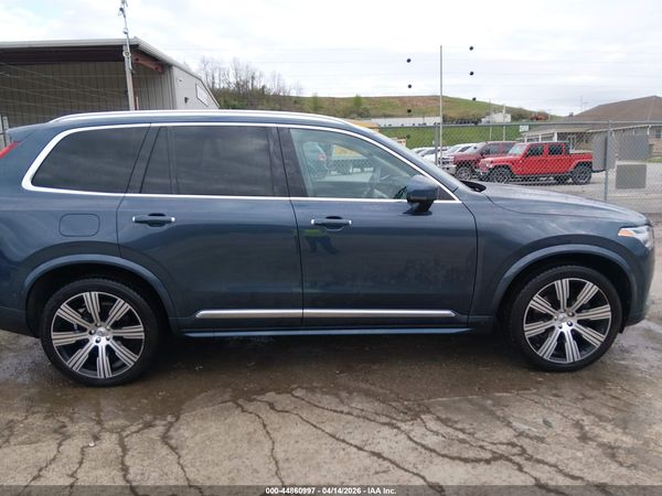 2021 VOLVO XC90