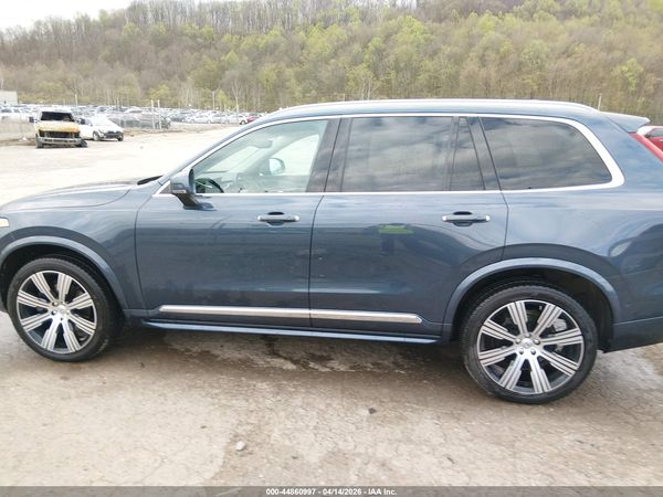 2021 VOLVO XC90