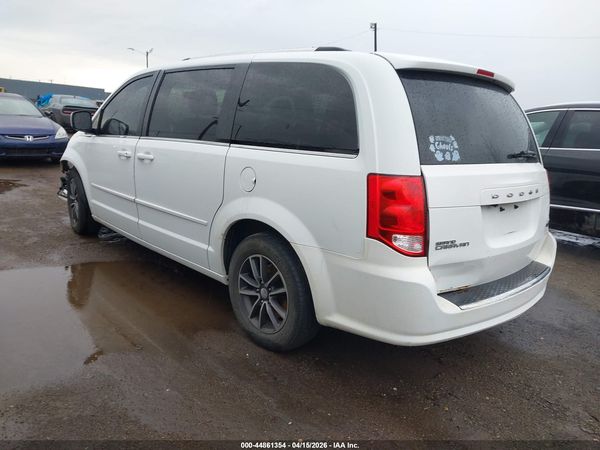 2017 DODGE GRAND CARAVAN SXT — I3