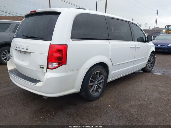 2017 DODGE GRAND CARAVAN SXT — I4