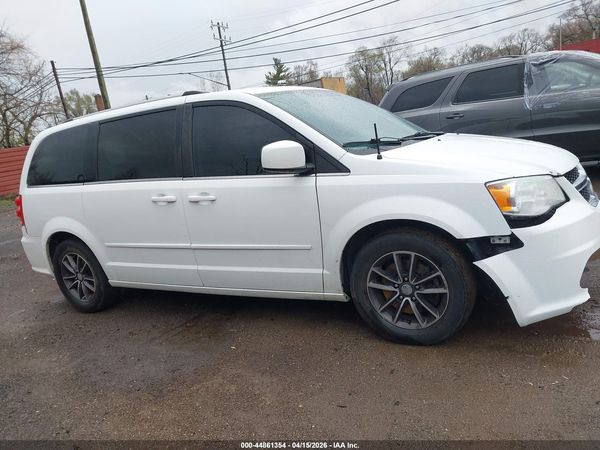 2017 DODGE GRAND CARAVAN SXT — I116