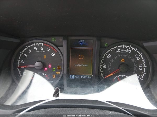 2022 TOYOTA TACOMA SR V6