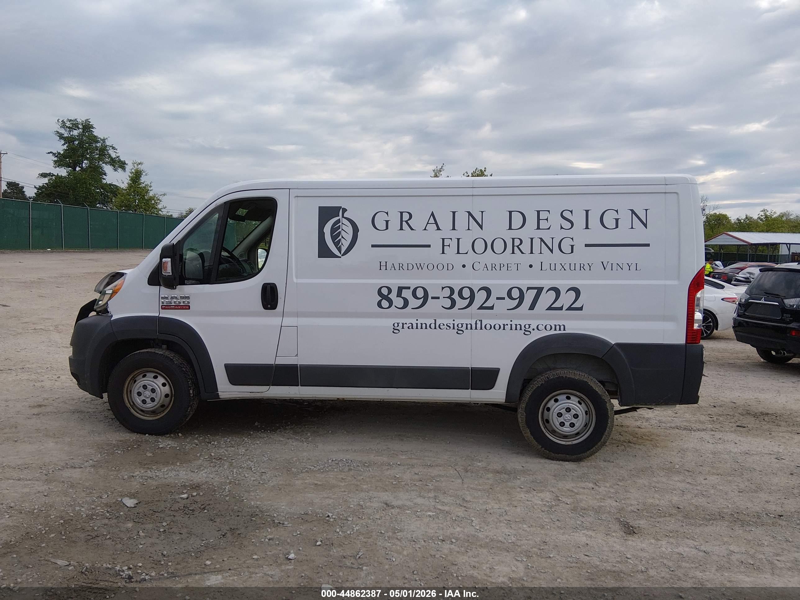 2017 RAM PROMASTER 1500 LOW ROOF 136 WB