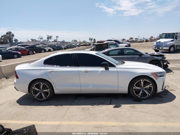 2024 VOLVO S60 B5 CORE DARK THEME