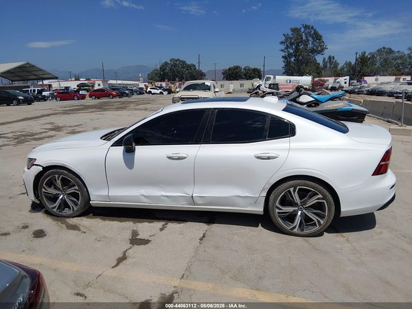 2024 VOLVO S60 B5 CORE DARK THEME