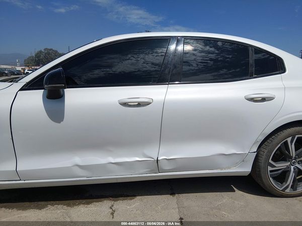 2024 VOLVO S60 B5 CORE DARK THEME