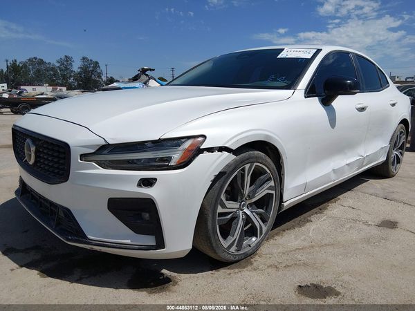 2024 VOLVO S60 B5 CORE DARK THEME