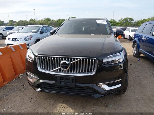 2023 VOLVO XC90 B6 PLUS 7-SEATER