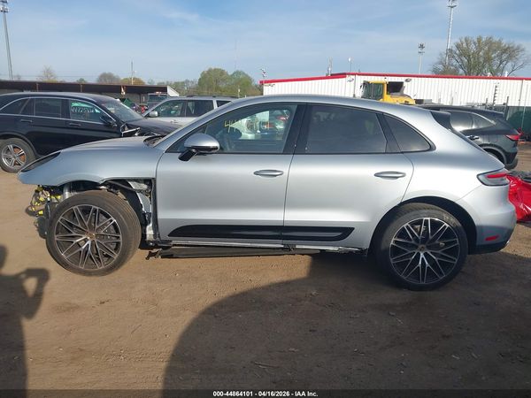 2026 PORSCHE MACAN T