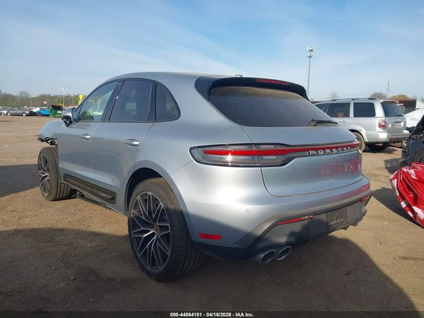 2026 PORSCHE MACAN T