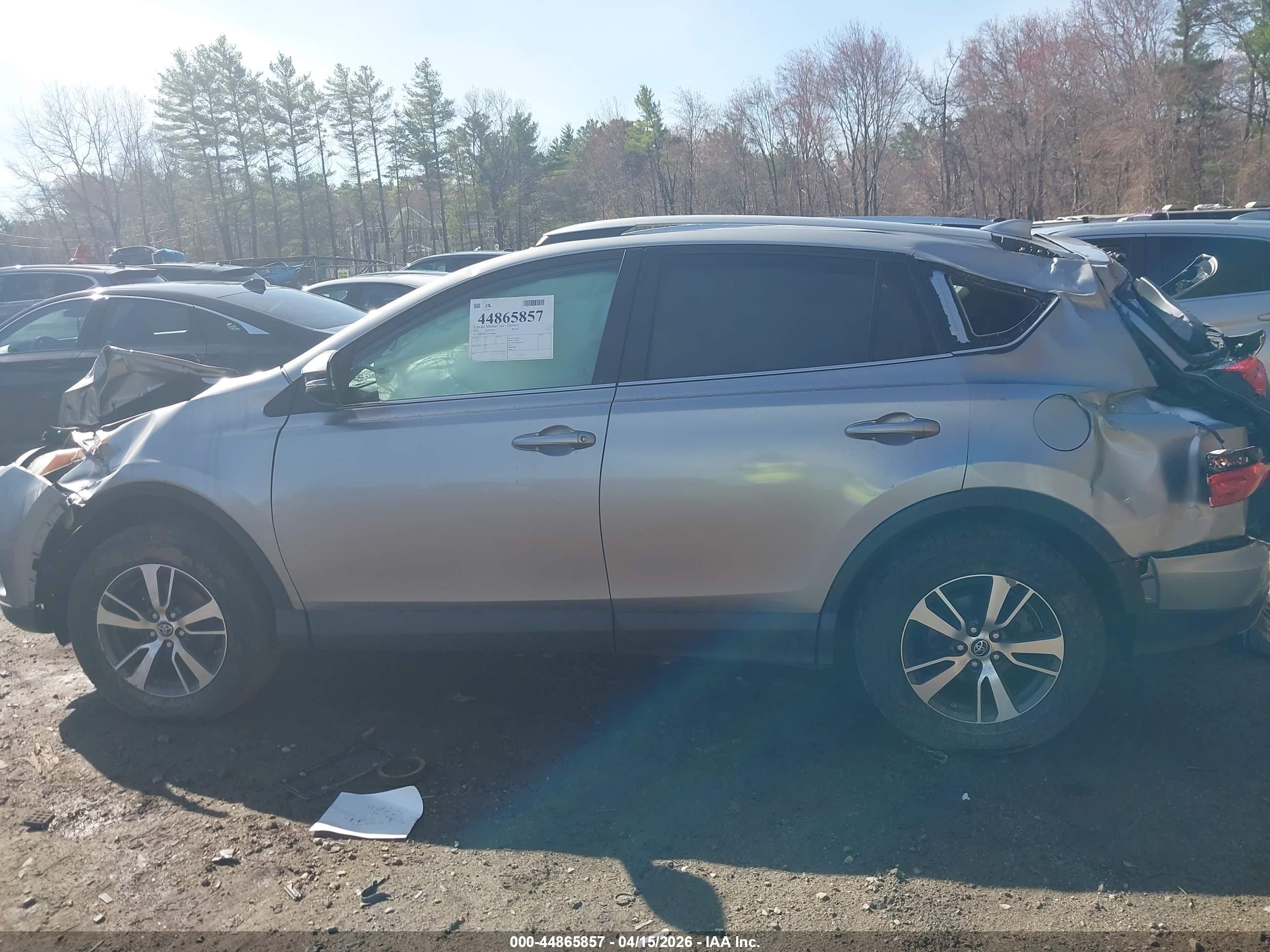 2016 TOYOTA RAV4 XLE