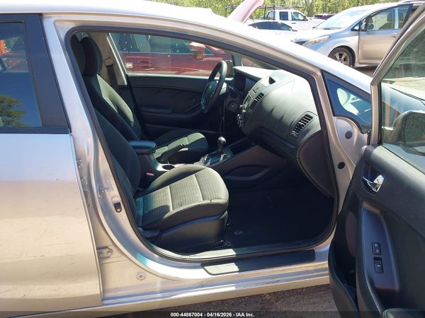 2016 KIA FORTE LX