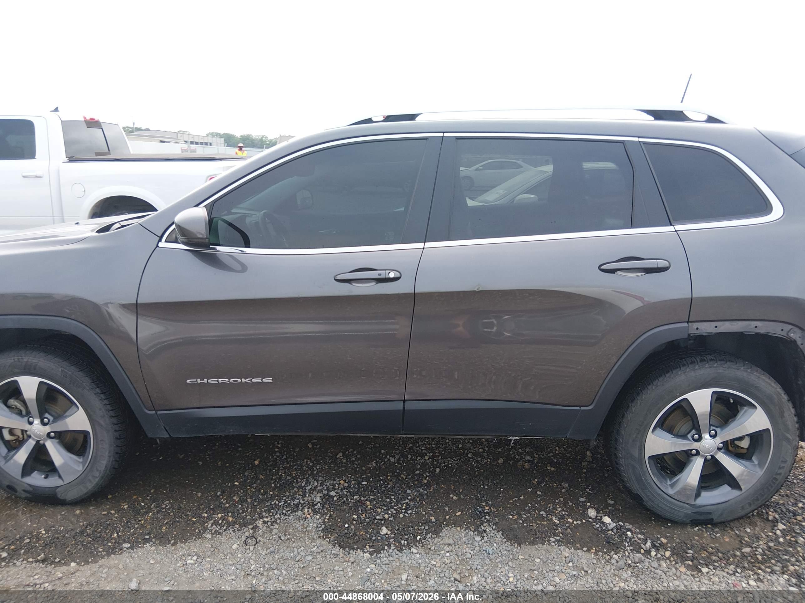 2019 JEEP CHEROKEE LIMITED 4X4