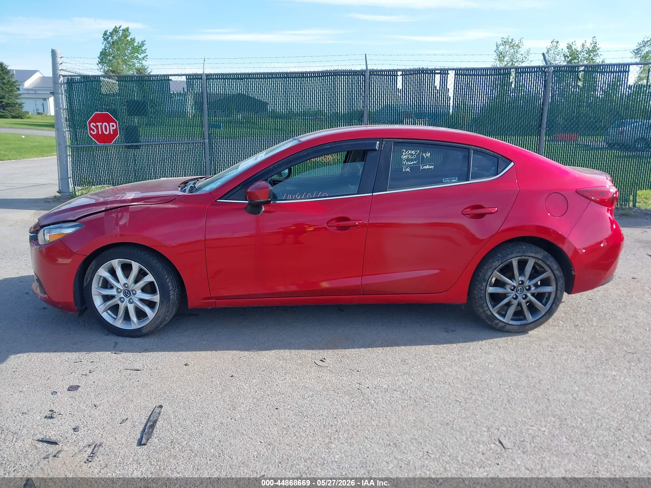 2018 MAZDA MAZDA3 TOURING