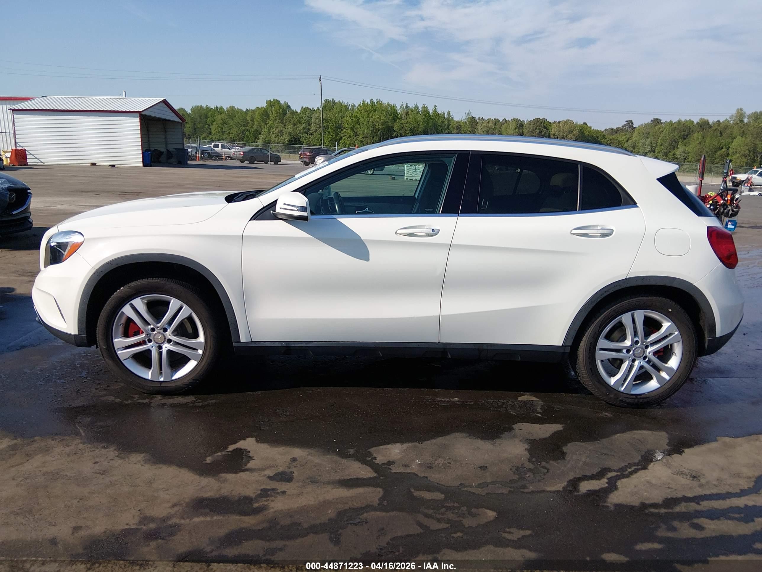2016 MERCEDES-BENZ GLA 250 4MATIC