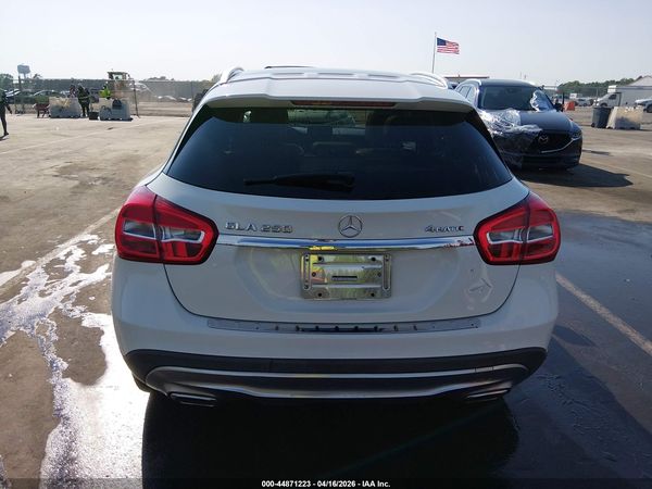 2016 MERCEDES-BENZ GLA 250 4MATIC
