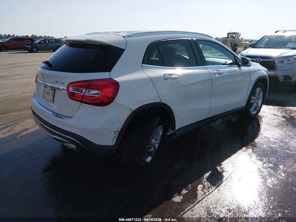2016 MERCEDES-BENZ GLA 250 4MATIC
