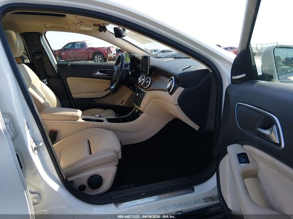 2016 MERCEDES-BENZ GLA 250 4MATIC