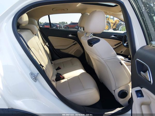 2016 MERCEDES-BENZ GLA 250 4MATIC