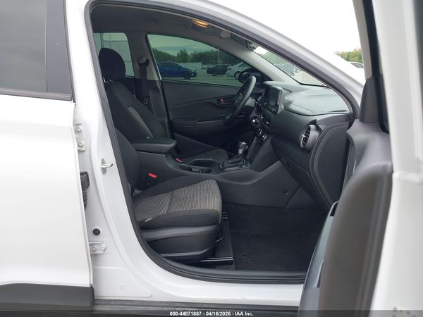 2020 HYUNDAI KONA SE